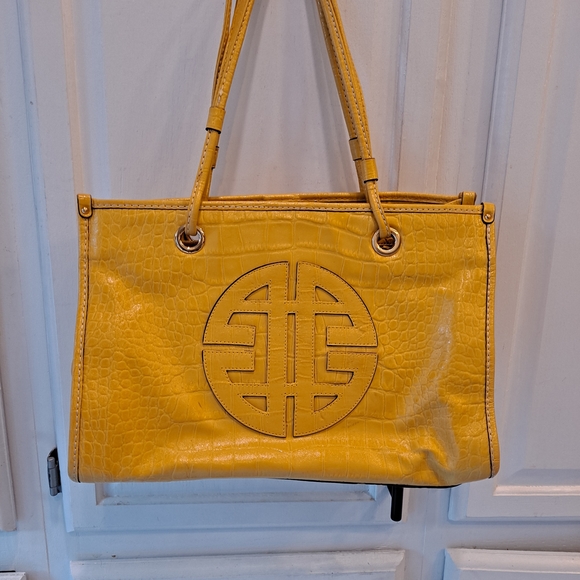 ANTONIO MELANI Handbags - ANTONIO MELANI Vintage Yellow Faux Leather Croc Embossed Shoulder Tote Bag